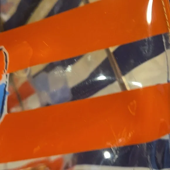 Lilly Pulitzer Shoreline "Raise the Sails" Vinyl Tote Bag - Picture 13 of 14